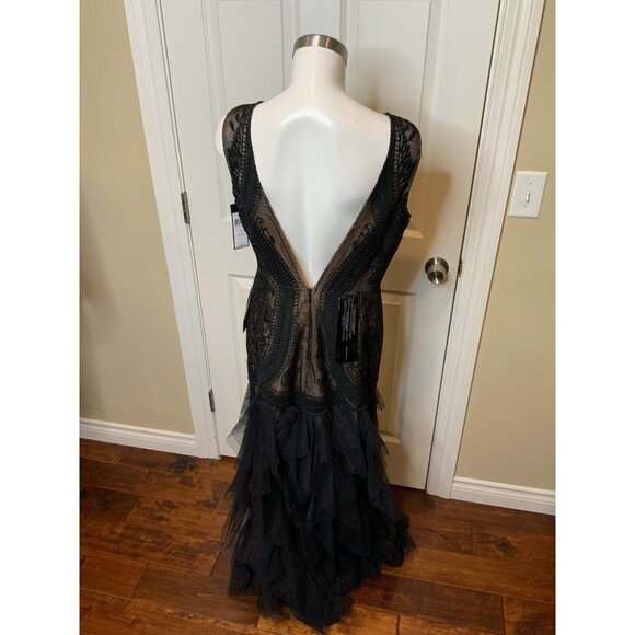BCBG Max Azria Black Lace Embroidered Tulle Vivica Gown NWT $598, Size 10 - Picture 7 of 8